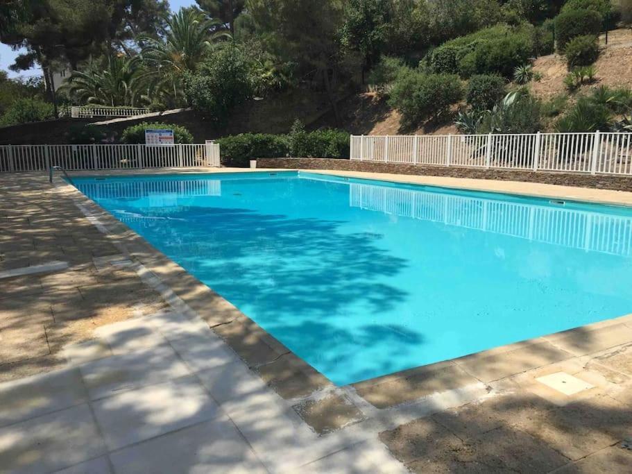 Le Dyonisos Et Piscine Apartment La Seyne-sur-Mer Exterior photo
